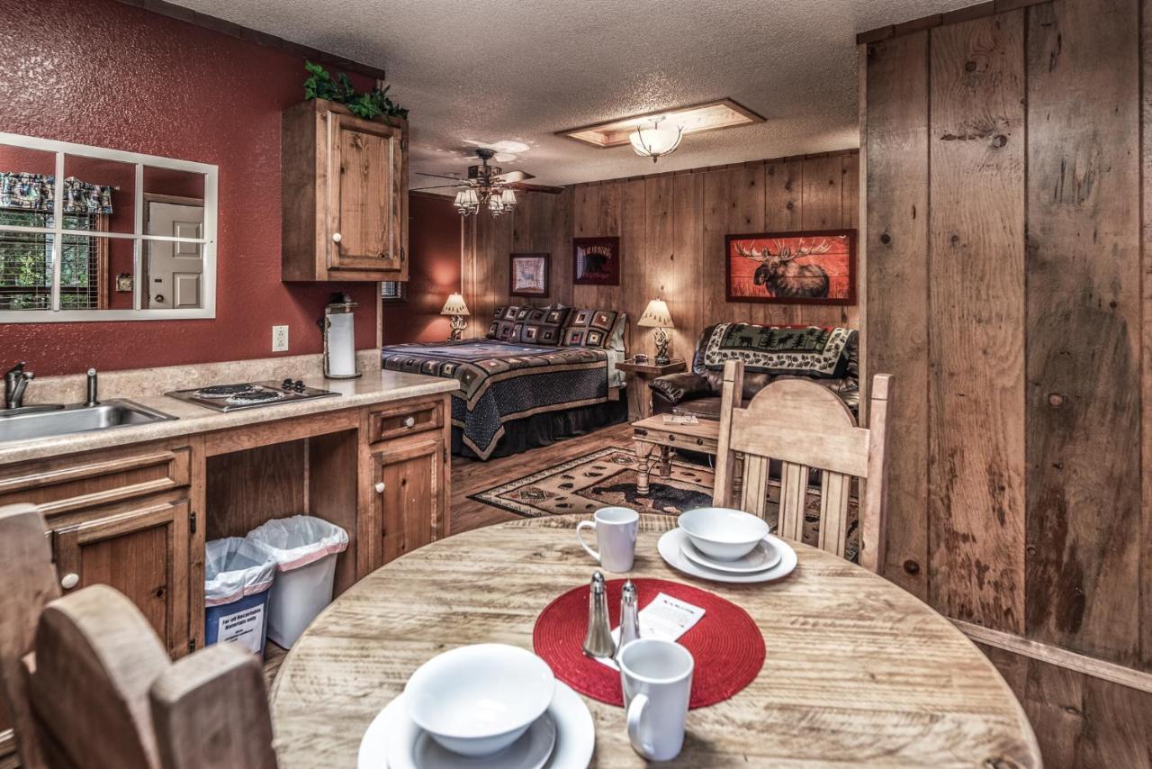 Shadow Mountain Lodge And Cabins Ruidoso Extérieur photo